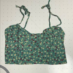 Chic Floral Crop Top with Tied Straps